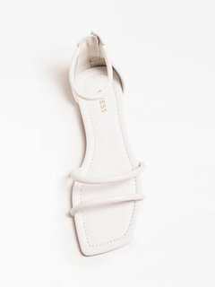 Guess – nen ífotka 1