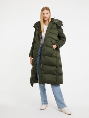 GUESS – Ines Long Down kabát, Khaki, Zelená barva