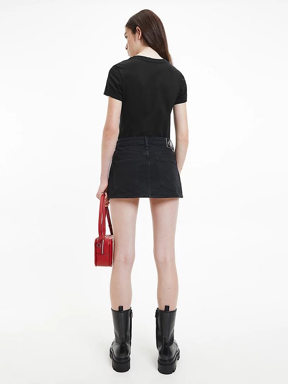 Módní Micro triko, Černá barva, 2023