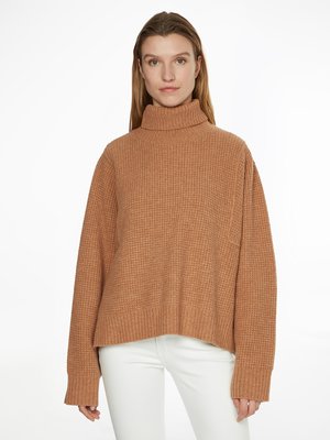 K20K205129-HH9 svetr