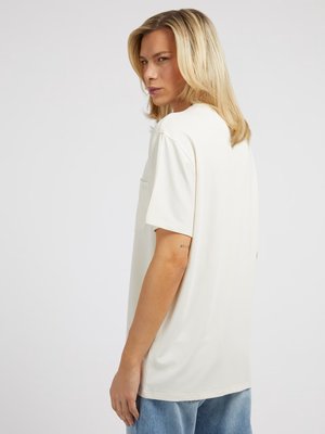 Smooth triko – GUESS, Krémová, Šedá barva Muži