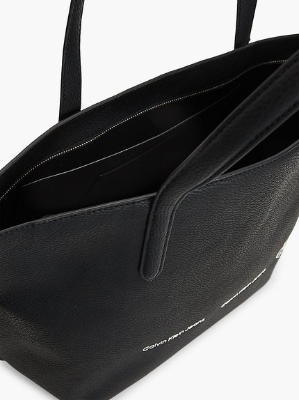 Módní není fotka K60K608935-BDS kabelka, 2022