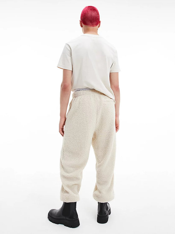 Calvin Klein Jeans, Béžová barva Shrunken badge triko