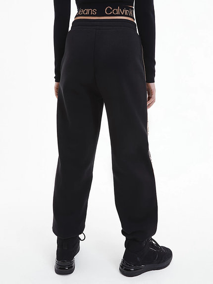 Módní Logo tape tepláky, Černá barva, 2022