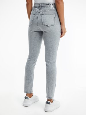 není fotka Skinny jeany