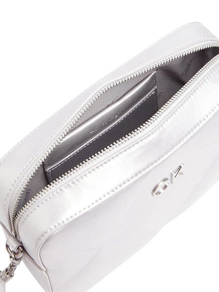 Módní Re-Lock quilt kabelka, Stříbrná barva, 2024