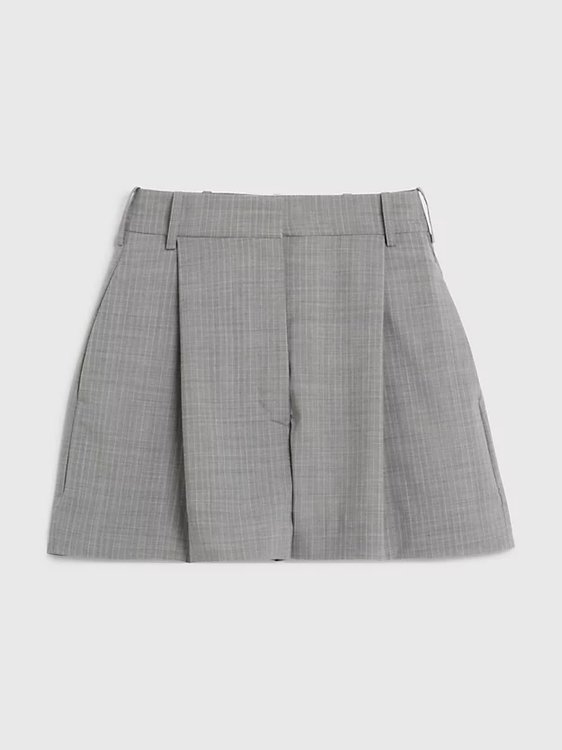 Šedá barva, Sartorial Pinstripe kraťasy