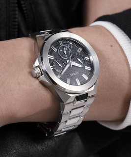 GUESS – Dashboard hodinky, Černá, Stříbrná barva 1