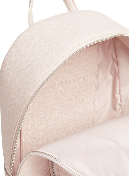 Luxusní není fotka Campus batoh, OS