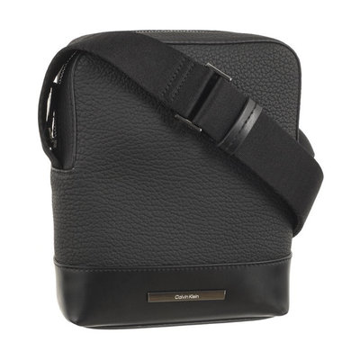 Calvin Klein Jeans – Modern Bar crossbody, Černá barva