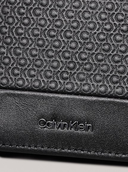 Módní Nano Mono peněženka, Černá barva, 2024