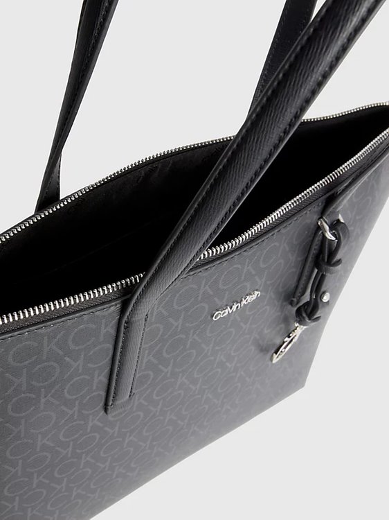 Módní Must Shopper kabelka, Černá barva, 2022, 2024