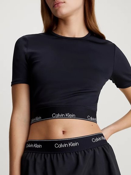 Módní Cropped Gym triko, Černá barva, 2024