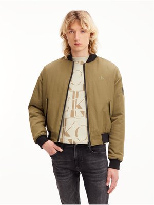 J30J320923-LB6 bomber