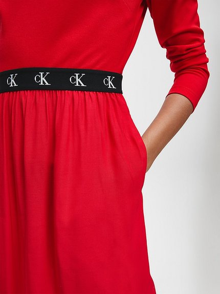 Módní Logo šaty, Černá, Červená barva, 2021, 2020