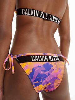 Luxusní KW0KW01867-0GY plavky STRING SIDE TIE CHEEKY-PRINT, XS, S, M, L