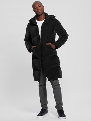 GUESS – Space Long péřový kabát, Černá barva