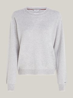 Šedá barva, Cashmere svetr