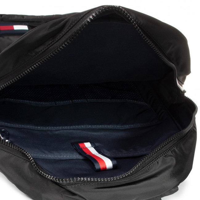 Módní TH Batoh, Černá barva, 2020